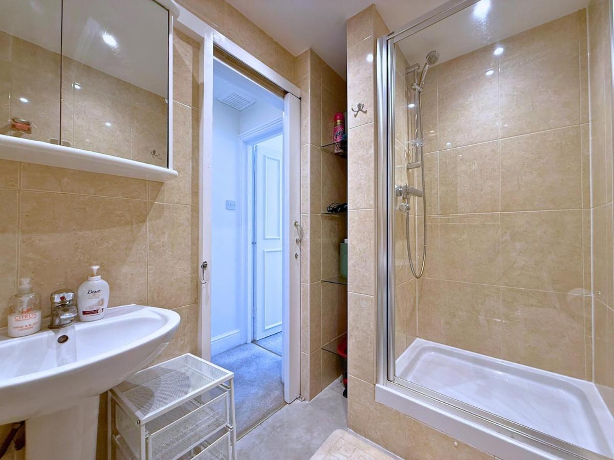Apartment Knightbridge Hydepark 2b2b & Garden Near Harrods, Royal Hall & V&a Museum *